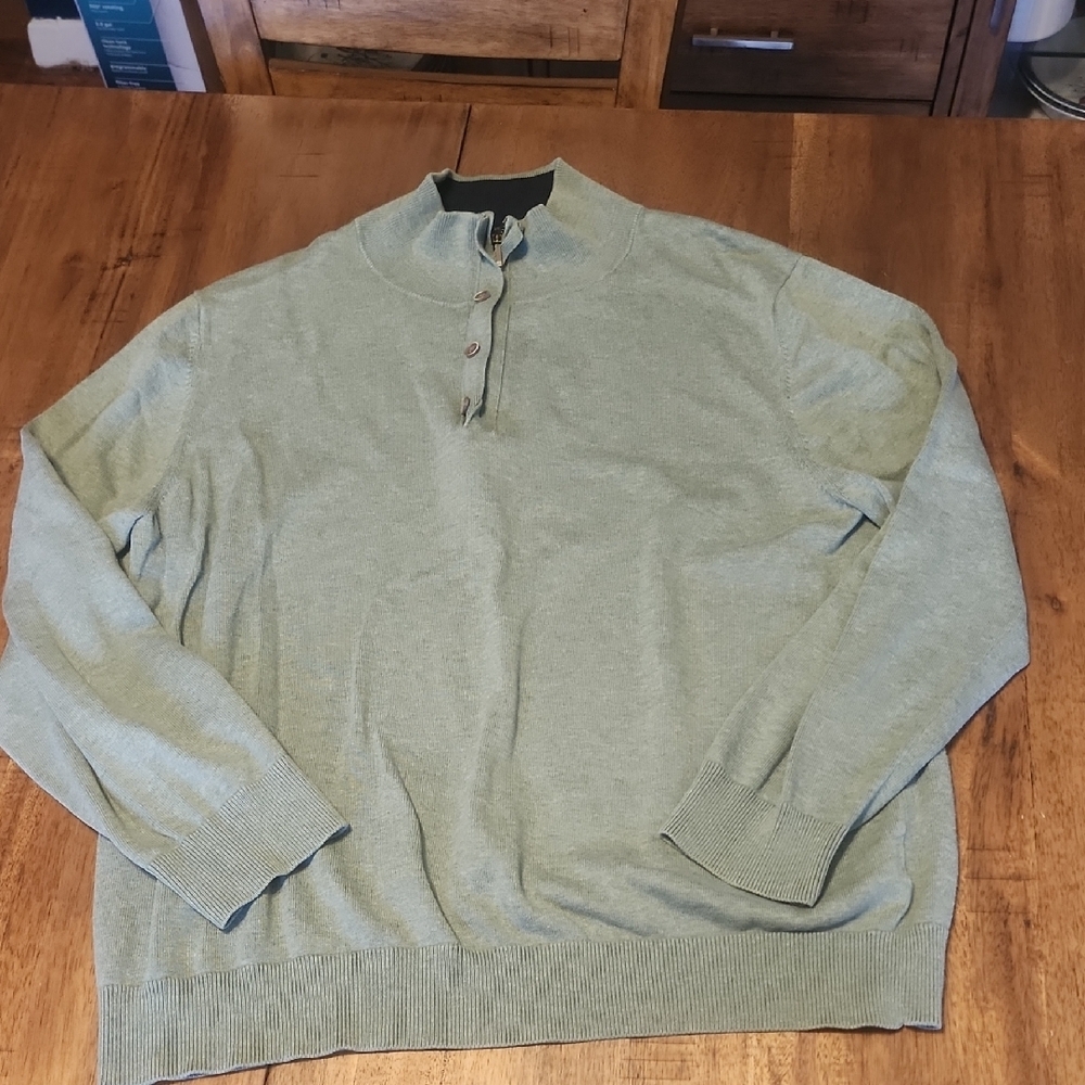 Stafford Green Crewneck Sweater with Classic Design